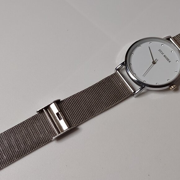 Silver Tone Steve Madden Watch With White Dial - Picture 5 of 14